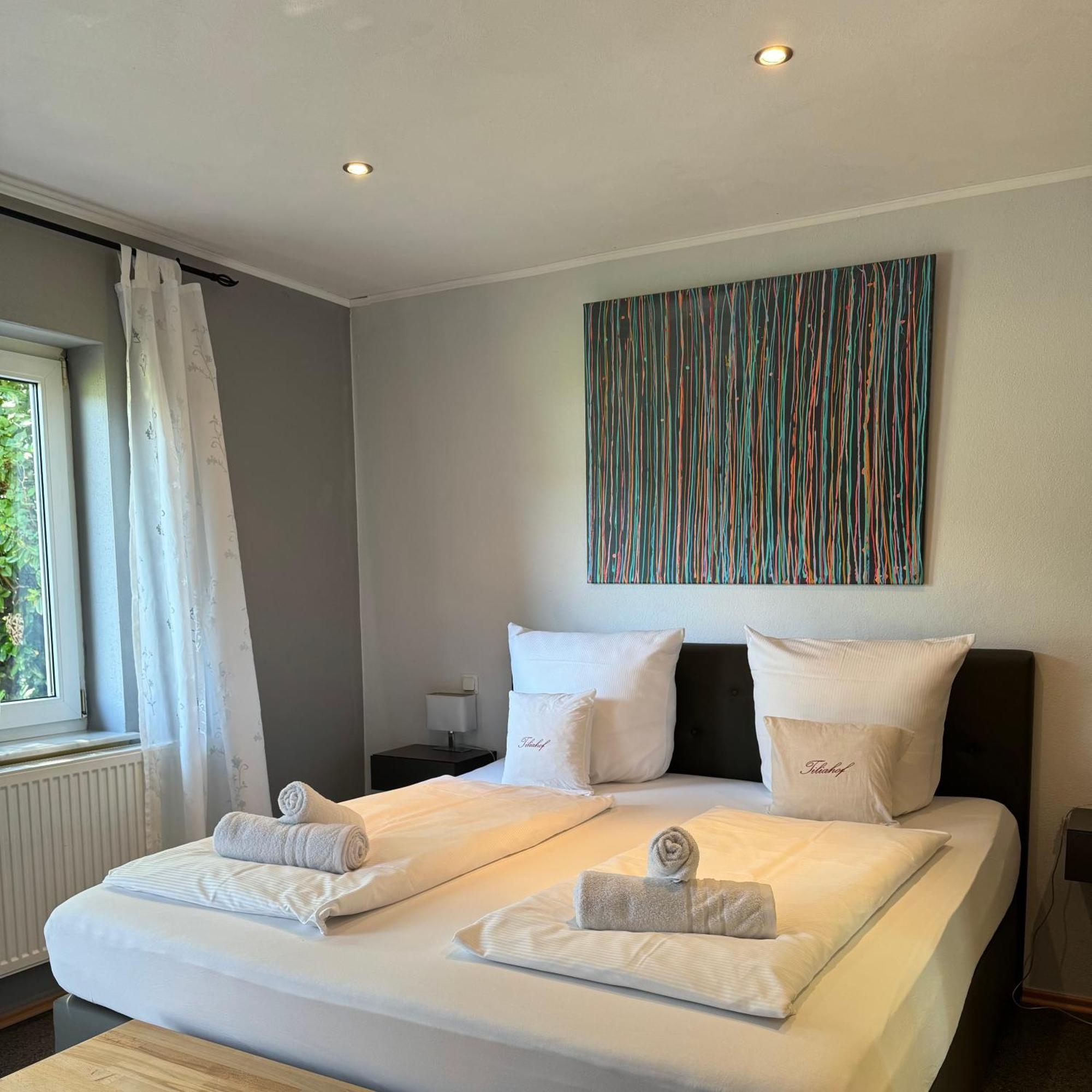Weingut Tiliahof Bed and Breakfast Brauneberg Exteriör bild
