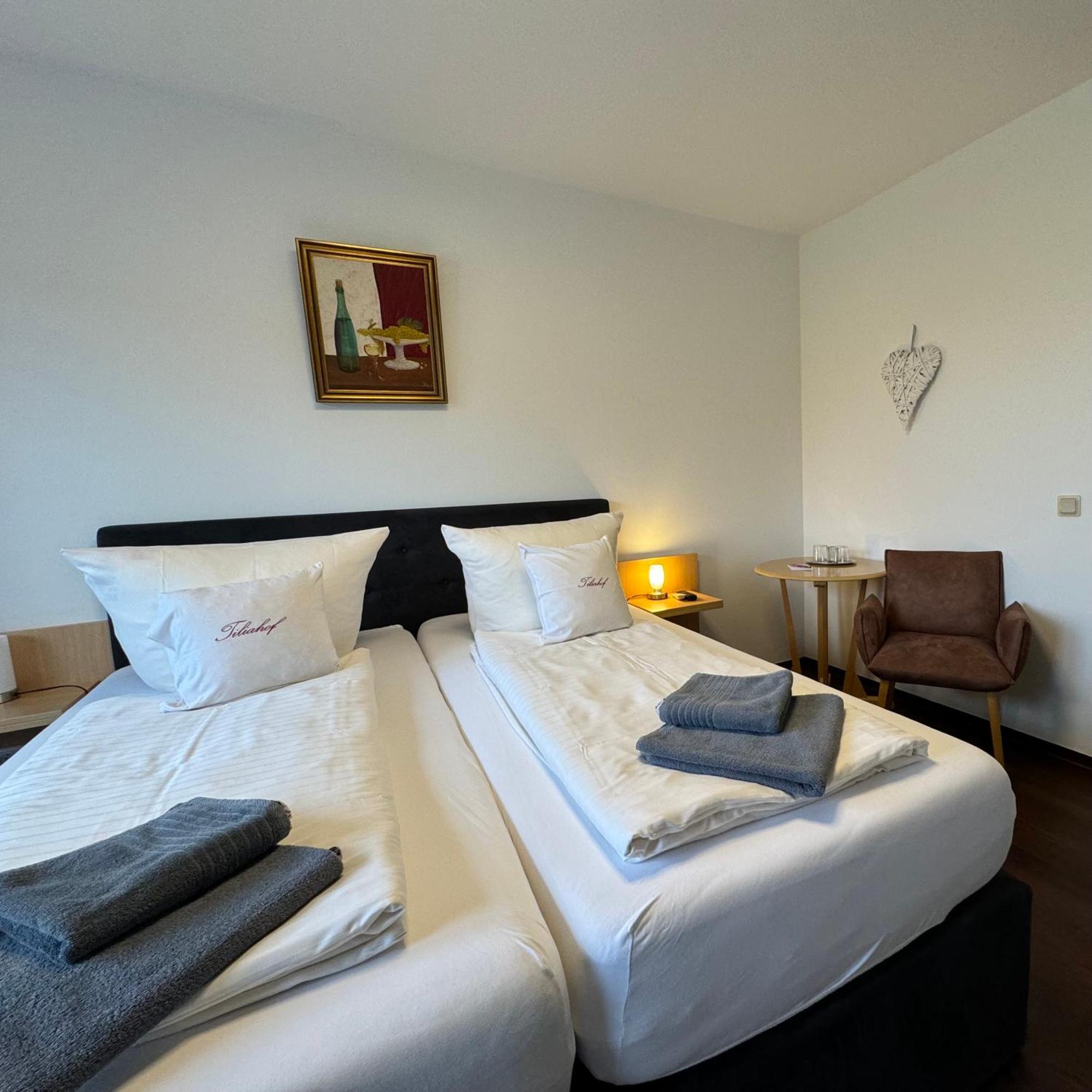 Weingut Tiliahof Bed and Breakfast Brauneberg Exteriör bild